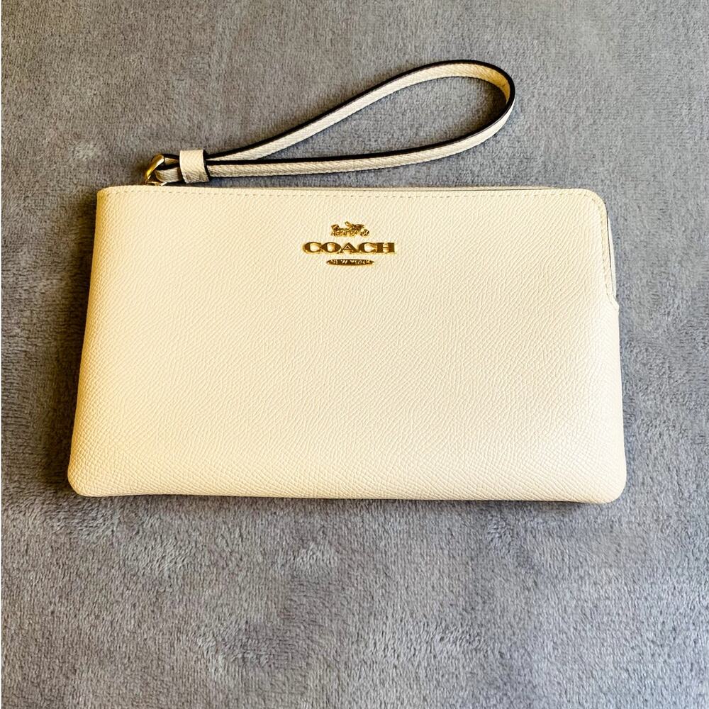 Coach Chalk Off White Crossgrain Leather Large Corner Zip Wristlet Wallet